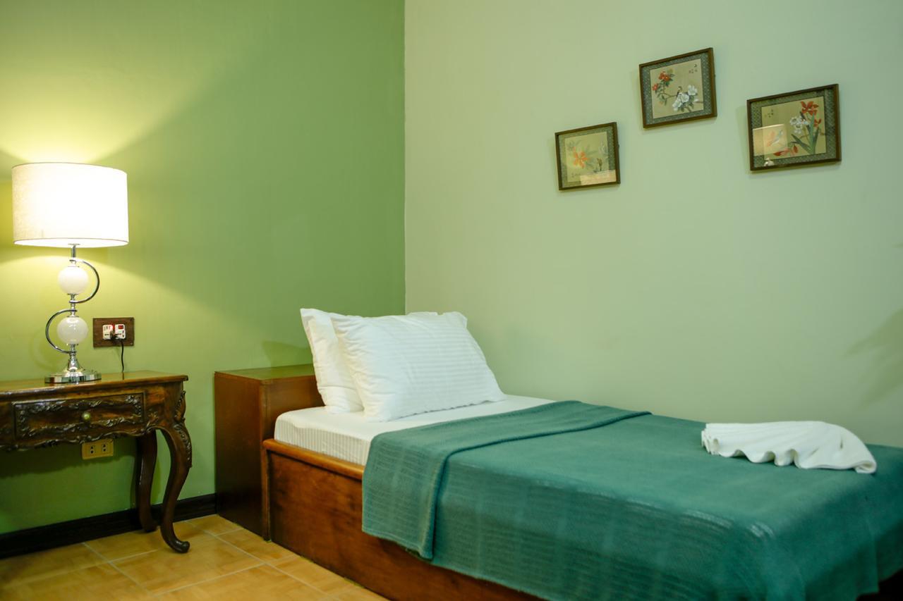Victoria'S Haven Bed & Breakfast Dumaguete City Екстериор снимка